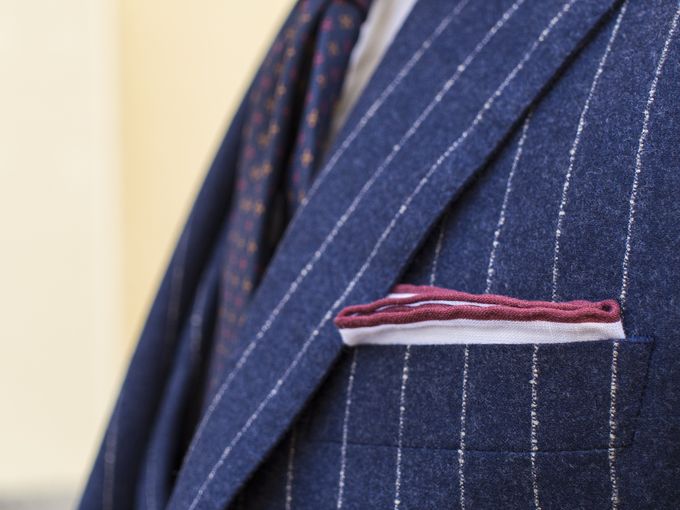 ​Shibumi Berlin burgundy contrast border pocket square.​​