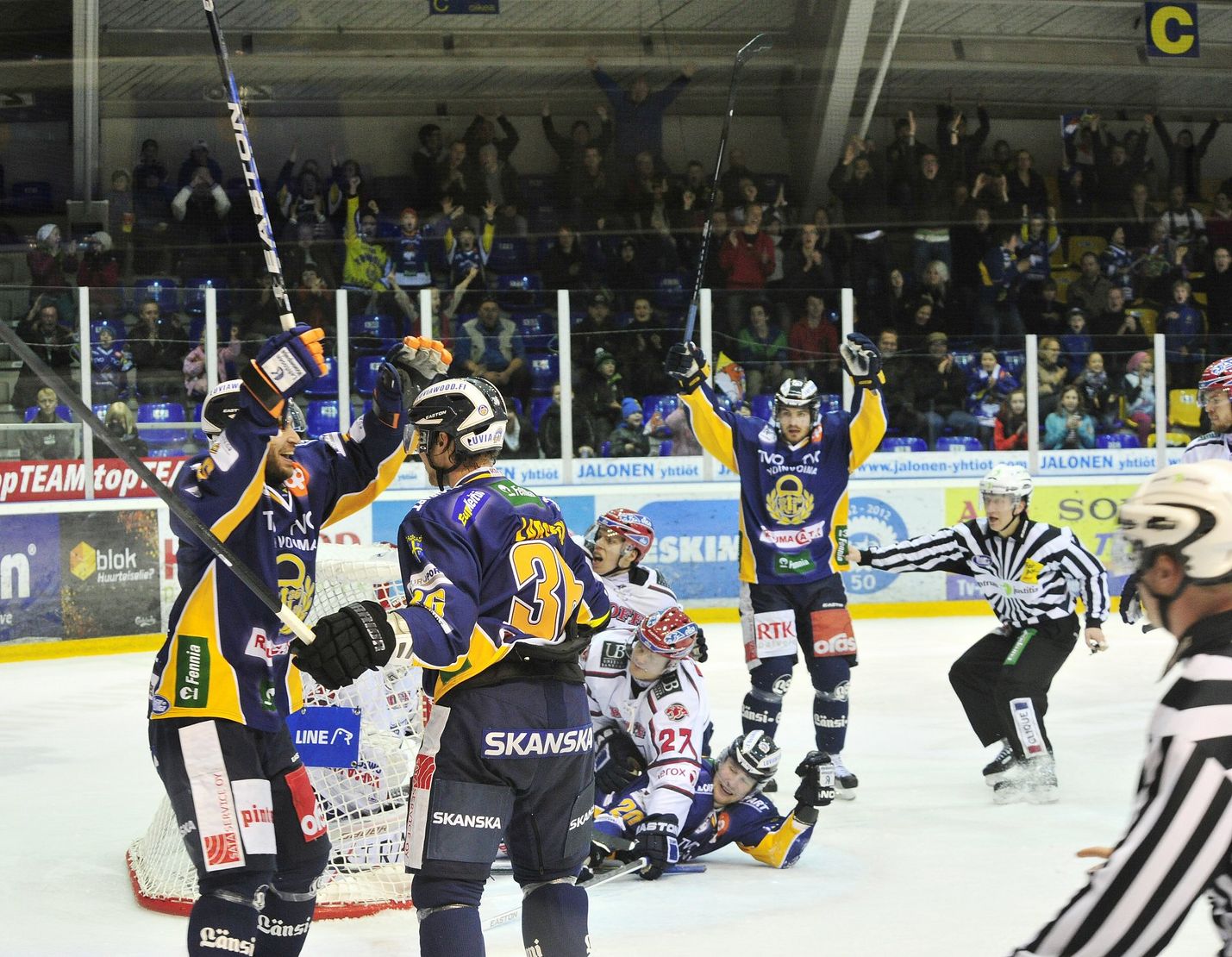 Lukko ja HIFK kuvina