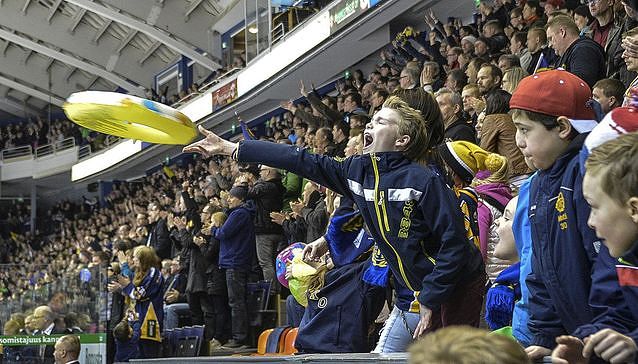 Blues lähti kesälomille.