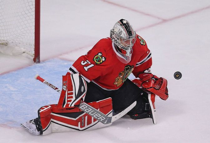 Antti Raanta on torjunut tällä kaudella viidestä NHL-ottelusta kolme voittoa. Raumalaisen torjuntaprosenttii on 94,2.