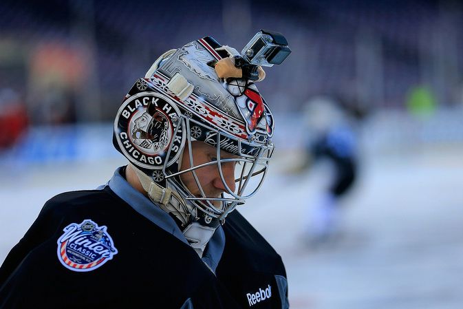 Antti Raanta on viime aikoina saanut selitellä, miksi hänen koti- ja vierastilastoillaan on eroa kuin yöllä ja päivällä.