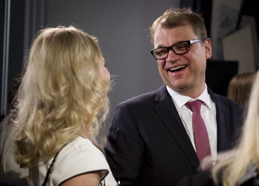 Juha Sipilä keskustan vaalivalvojaisissa vaali-iltana 19. huhtikuuta. Kuva: Tuomo Björksten/ Kioski