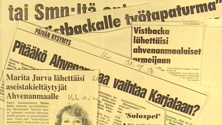 Lehtileikkeitä, jotka käsittelevät keskustelua Ahvenanmaan ympärillä. Kuva: Yle kuvanauha / Elävä arkisto