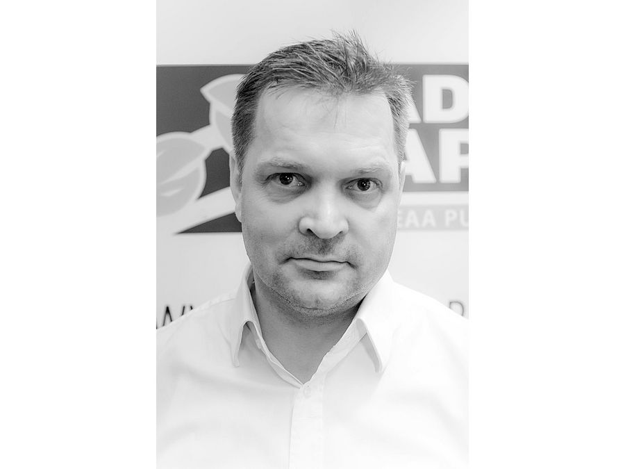 Radio Ravun perustaja Timo Uusi-Kerttula kertoo, että kanavan verkkosivut kaadettiin toistuvasti Ukraina-lähetysten aikana viime syksynä.
