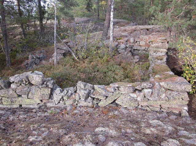 Kemiö Telegrafberget dry stone construction on the site of the supposed optical telegraph station. Photo: Jan Fast.​