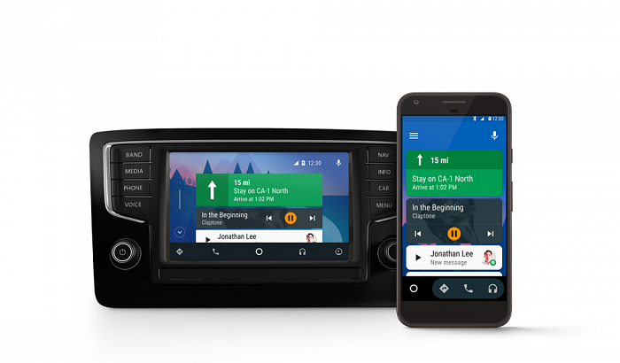 Perinteisempi Android Auto näyttää tältä.