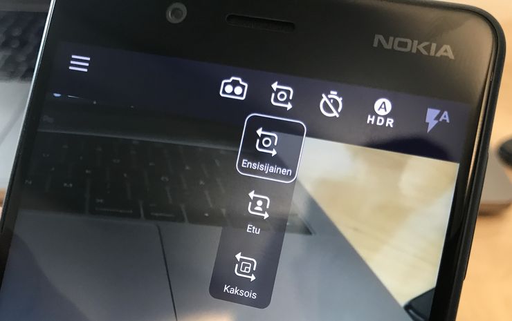 Nokia 8:lla voi kuvata myös yhtäaikaisesti taka- ja etukameralla.