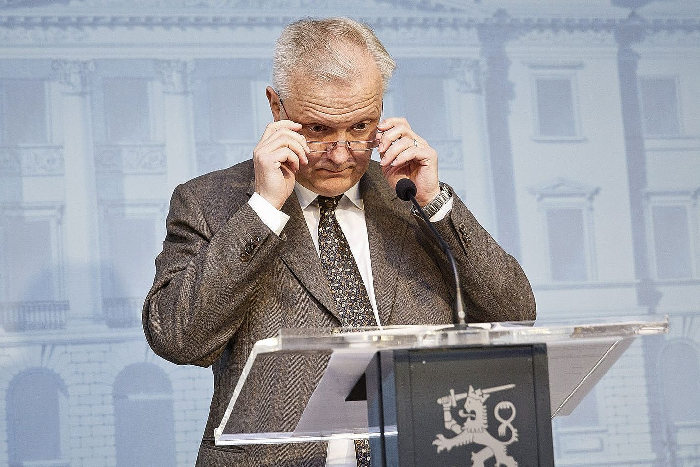 Onko kroatialainen firma kotimainen? Sitä joutuu Olli Rehn miettimään lähipäivät.
