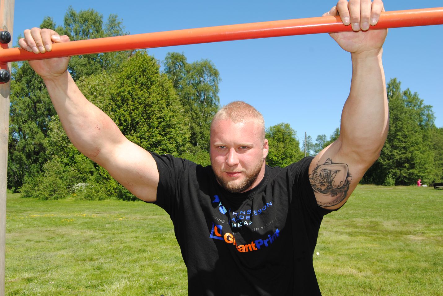 Jarno Kirselä odottaa seuraavaksi kutsuja Strongman Championship Leaguen osakilpailuihin.