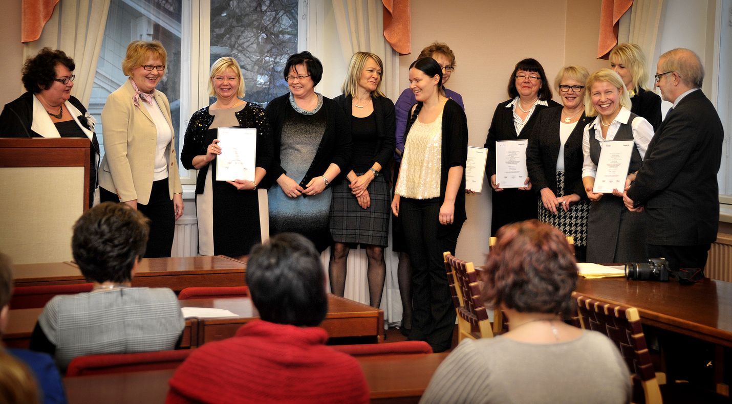 Rauman sosiaalipalveluissa juhlittiin marraskuussa 2012 laatusertifikaattia. Leena Kivimäki uskoo sertifikaatin olevan yksi vetovoimatekijä rekrytoitaessa uusia työntekijöitä.