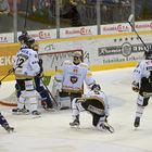 Jesse Virtanen suti kolme kertaa, ennen kuin kiekko sujahti Sami Rajamäen ohi Kärppien maaliin. Kuva: Pekka Lehmuskallio