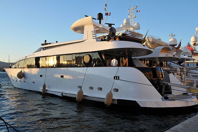 Yacht à Saint Tropez - © Citizen59 / Flickr