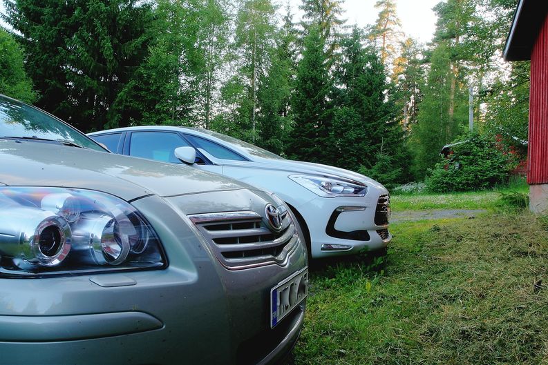 Todellinen Toyotamies liuottaisi kaikki kuolleet hyönteiset puskurista viikottain.