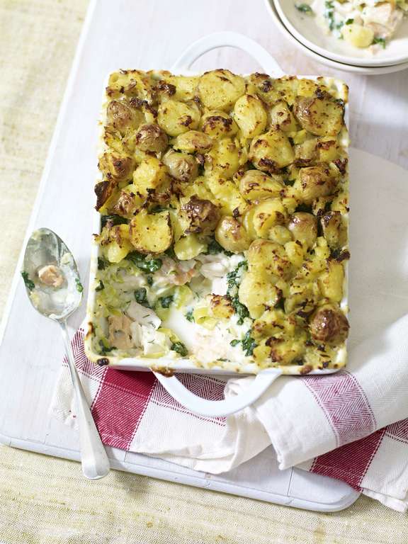 How to make perfect fish pie with salmon | Tips from Mary Berry
