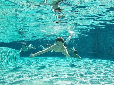 Nager dans l'Aqua Mundo !
