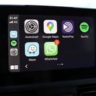  Älypuhelimen integrointimahdollisuus (kuvassa Apple CarPlay) on vakiona Premium-malleissa.