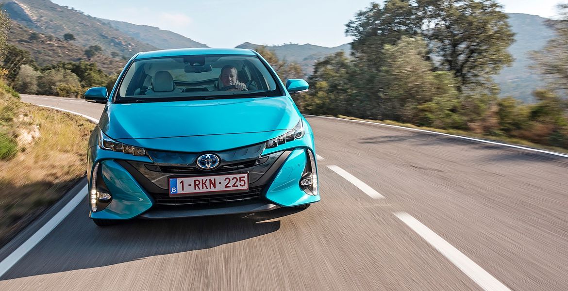 Prius 1 edited s1170x600 q80 noupscale