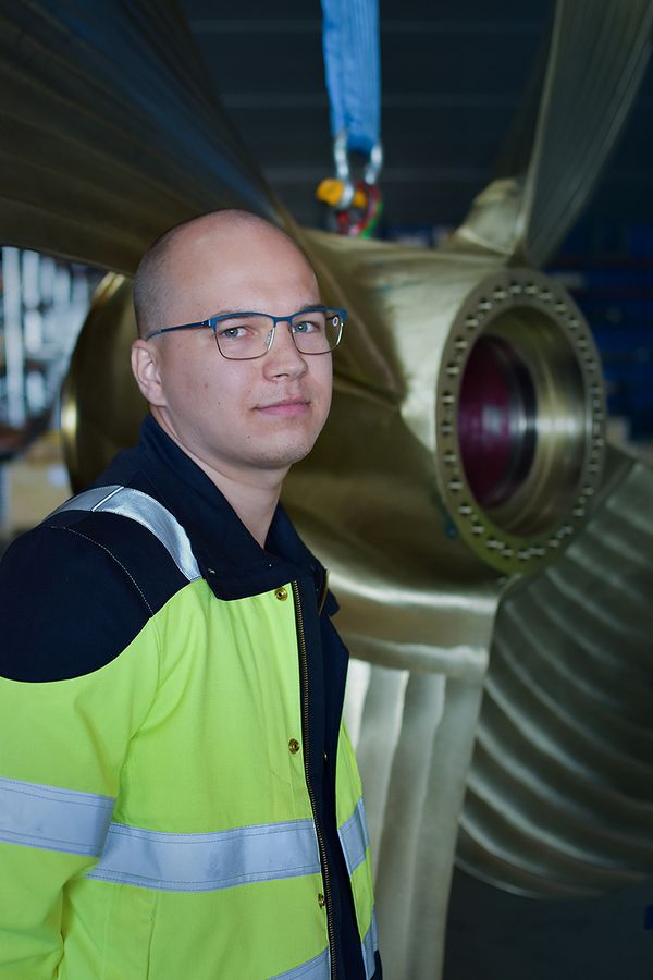 Erik Korhonen continues to work part-time at Steerprop remotely from Oulu, alongside his studies.