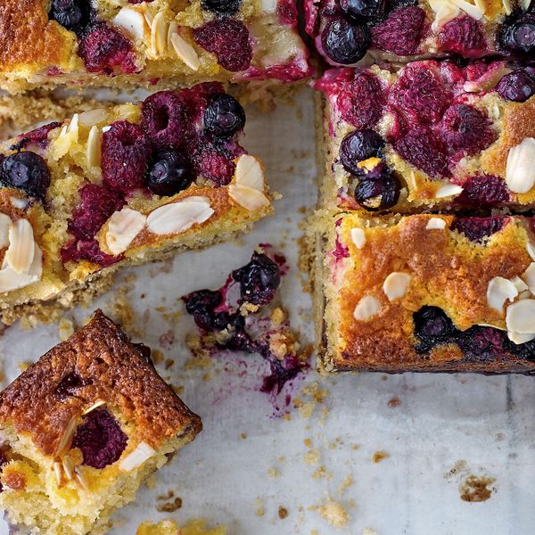 Summer Berry Shortbread Cake | Easy Summer Baking Recipe