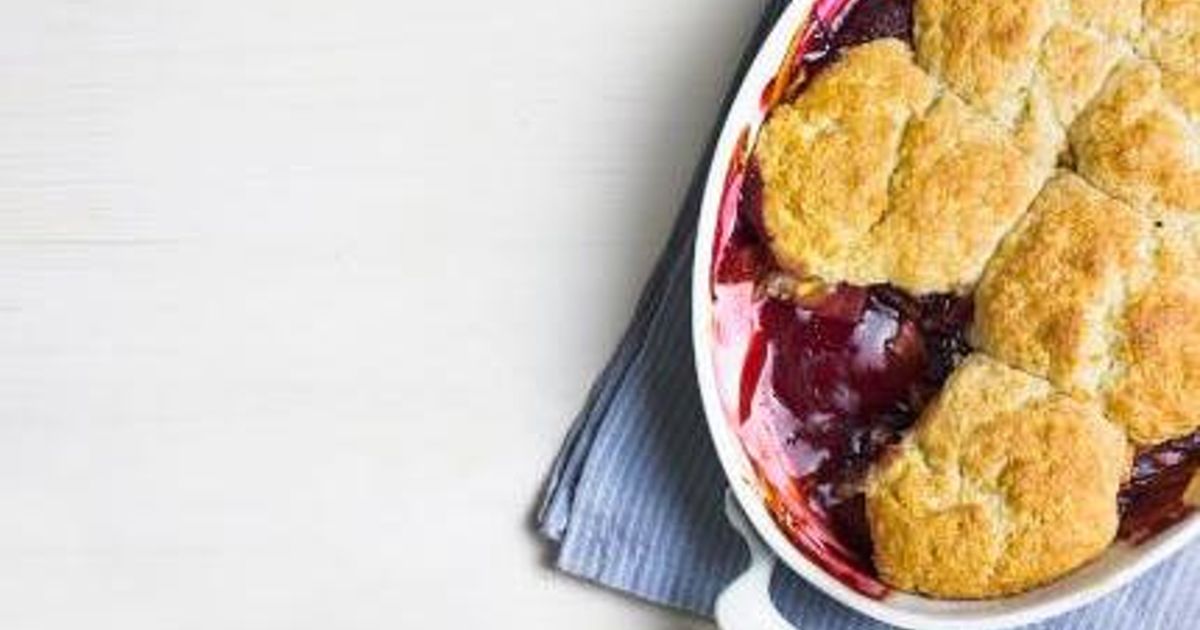 Apple And Blackberry Cobbler The Happy Foodie 