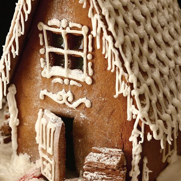 The Gingerbread Cottage - The Happy Foodie