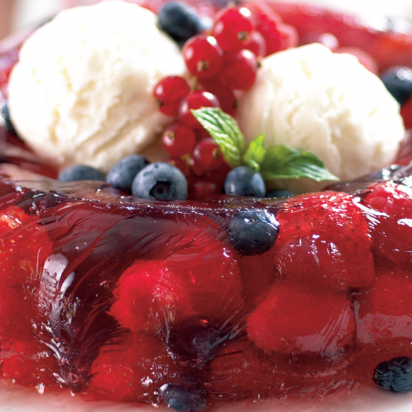 Cranberry jelly with summer berries - The Happy Foodie