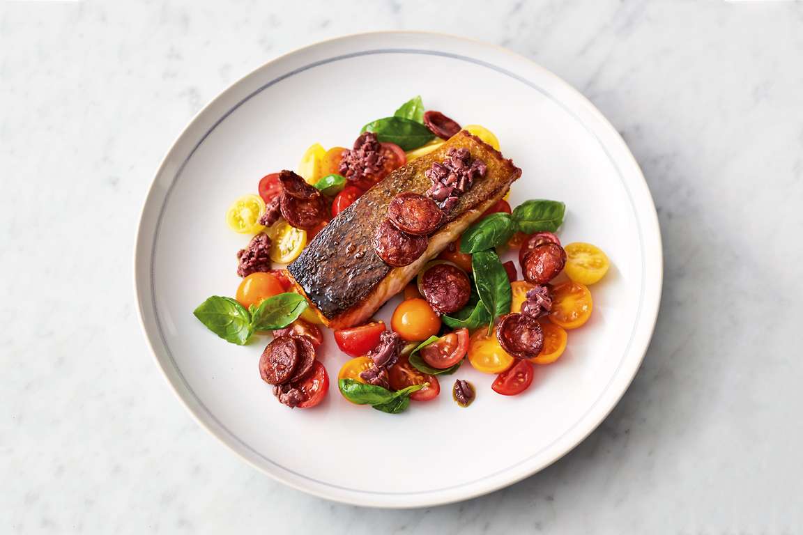 Watch Jamie Oliver’s 5 ingredient epic rib-eye steak Recipe video Watch Jamie Oliver’s 5 ingredient epic rib-eye steak Recipe video