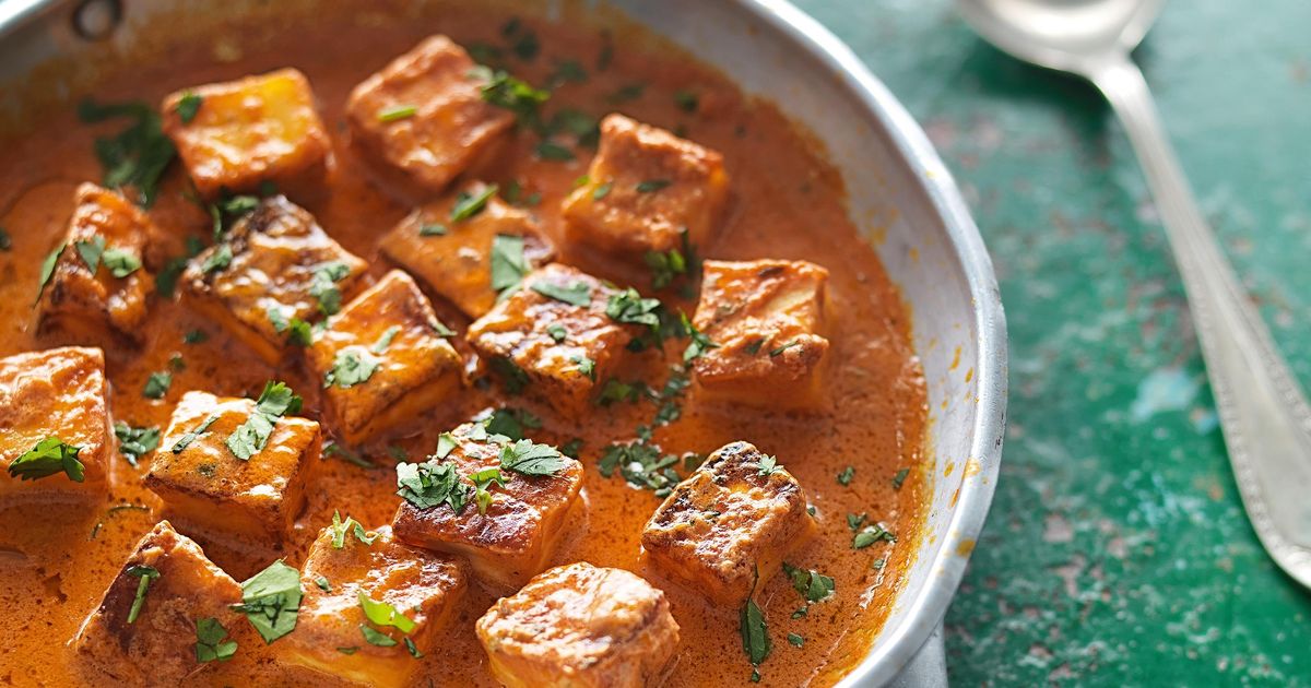 Fresh Indian Cheese in a Buttertomato Sauce (Paneer Makhani) The