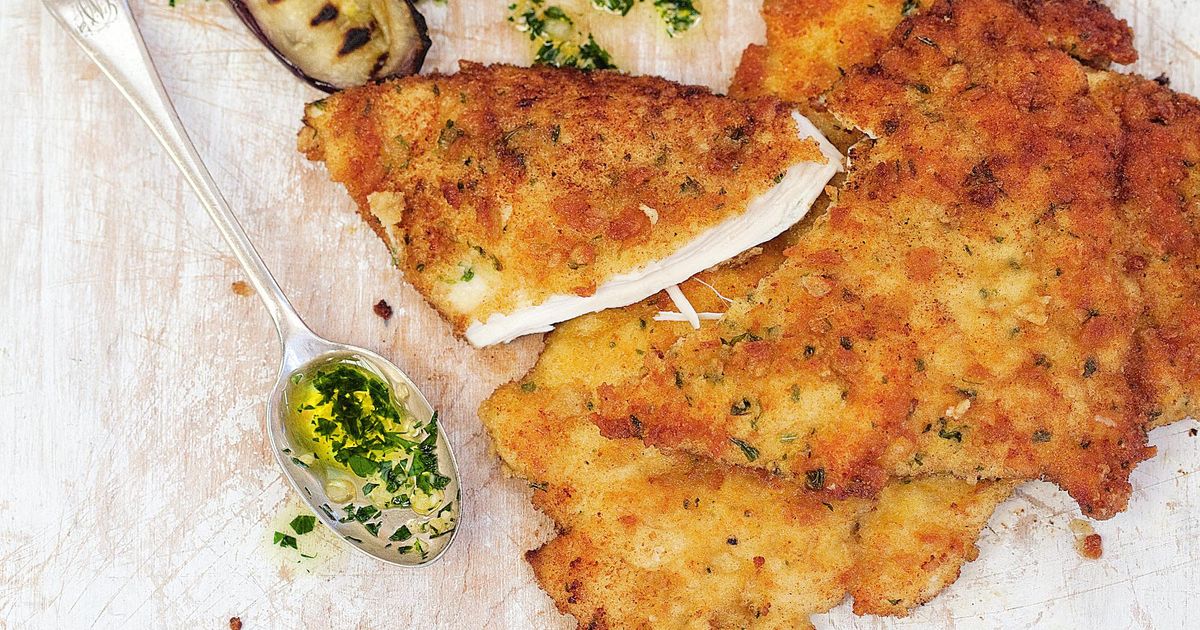 Crunchy Breaded Chicken Cotolette Di Pollo The Happy Foodie