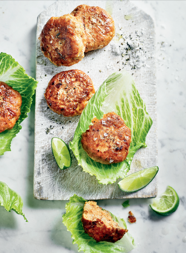 Cajun Salmon Burgers The Happy Foodie