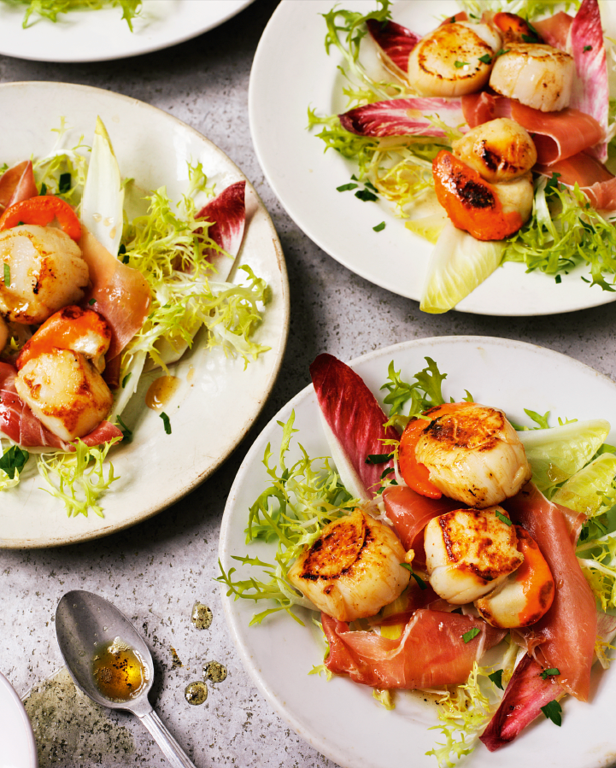 Seared Scallops With Serrano Ham - The Happy Foodie