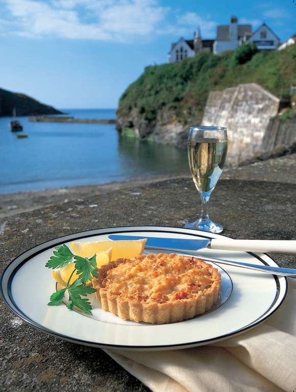 Crab and Gruyère Tartlets - The Happy Foodie