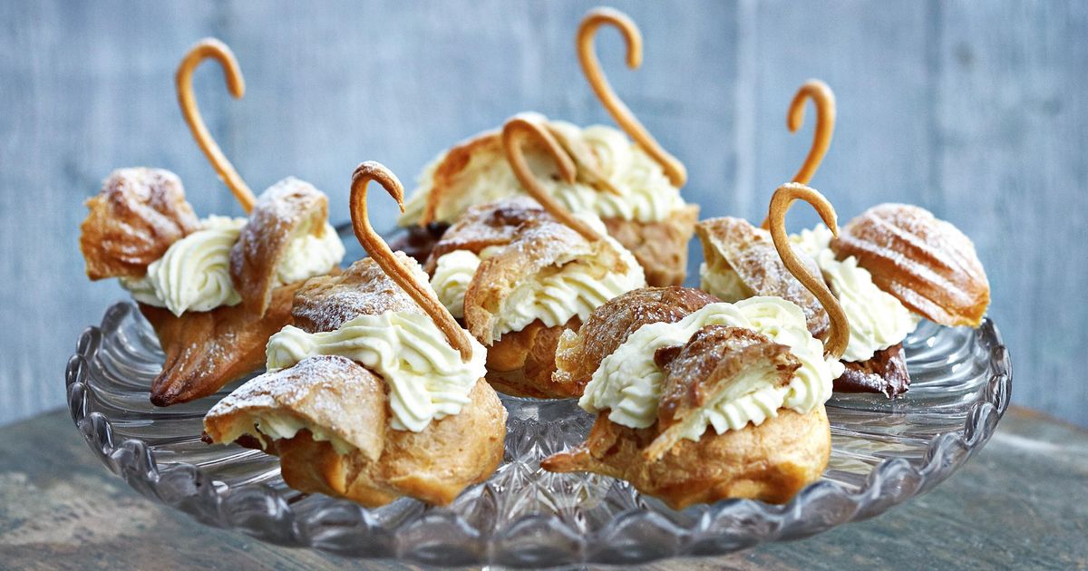 Choux Pastry Swans The Happy Foodie