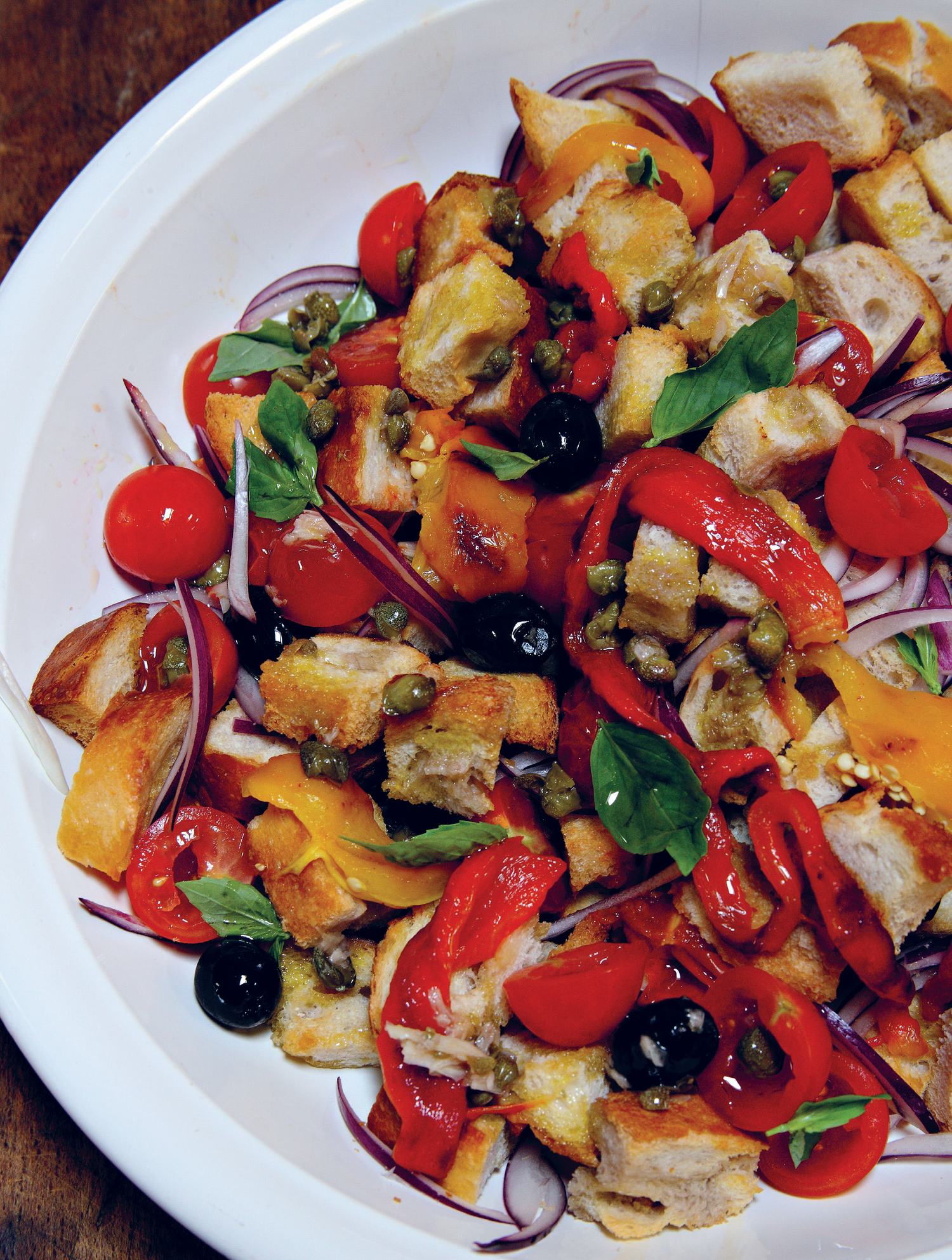 Panzanella Salad (panzanella) - The Happy Foodie
