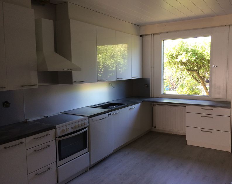 Perinnekorjaus Salminen keittiöremontti