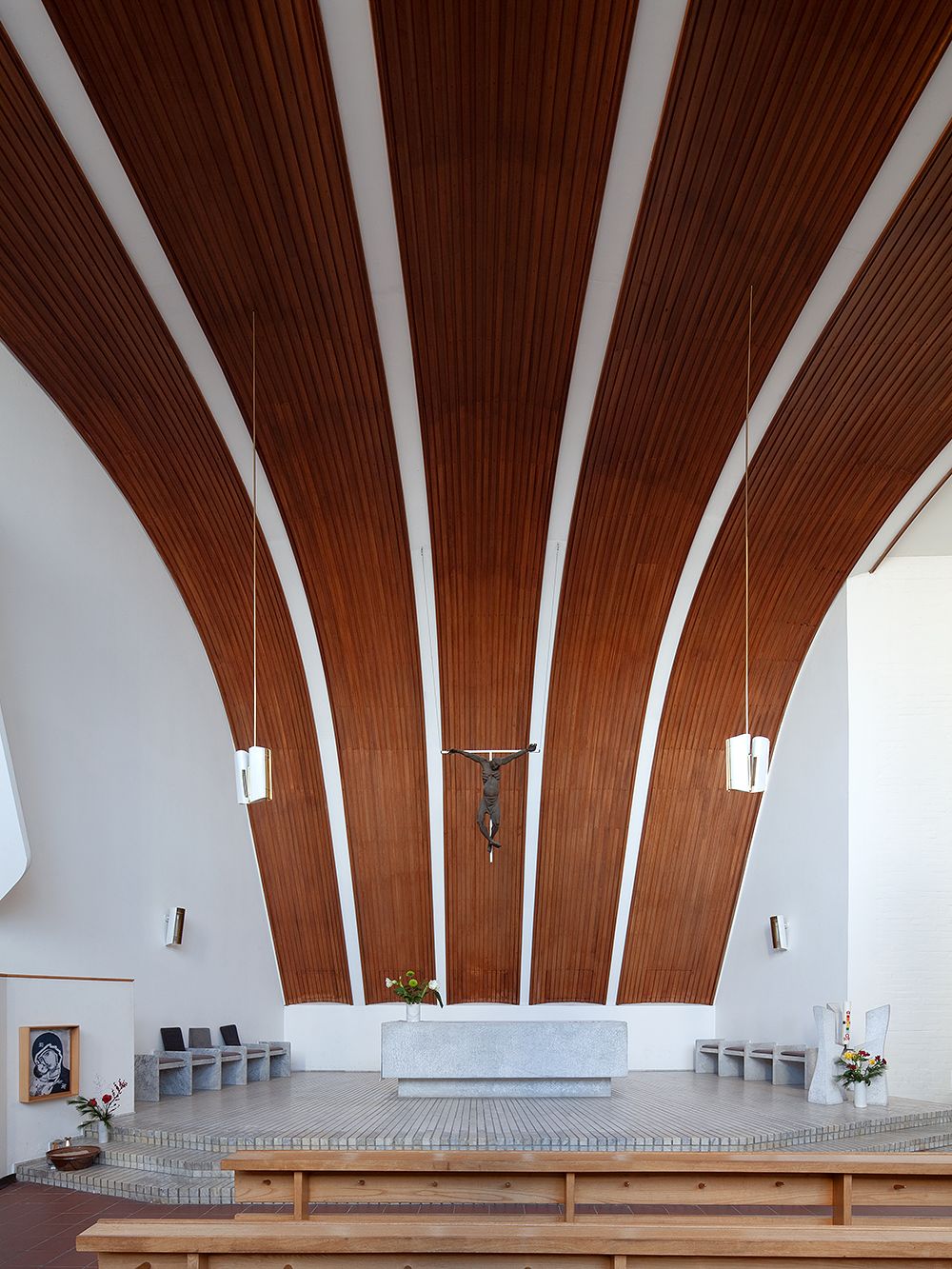 Alvar Aalto, Heilig-Geist-Kirche, Wolfsburg