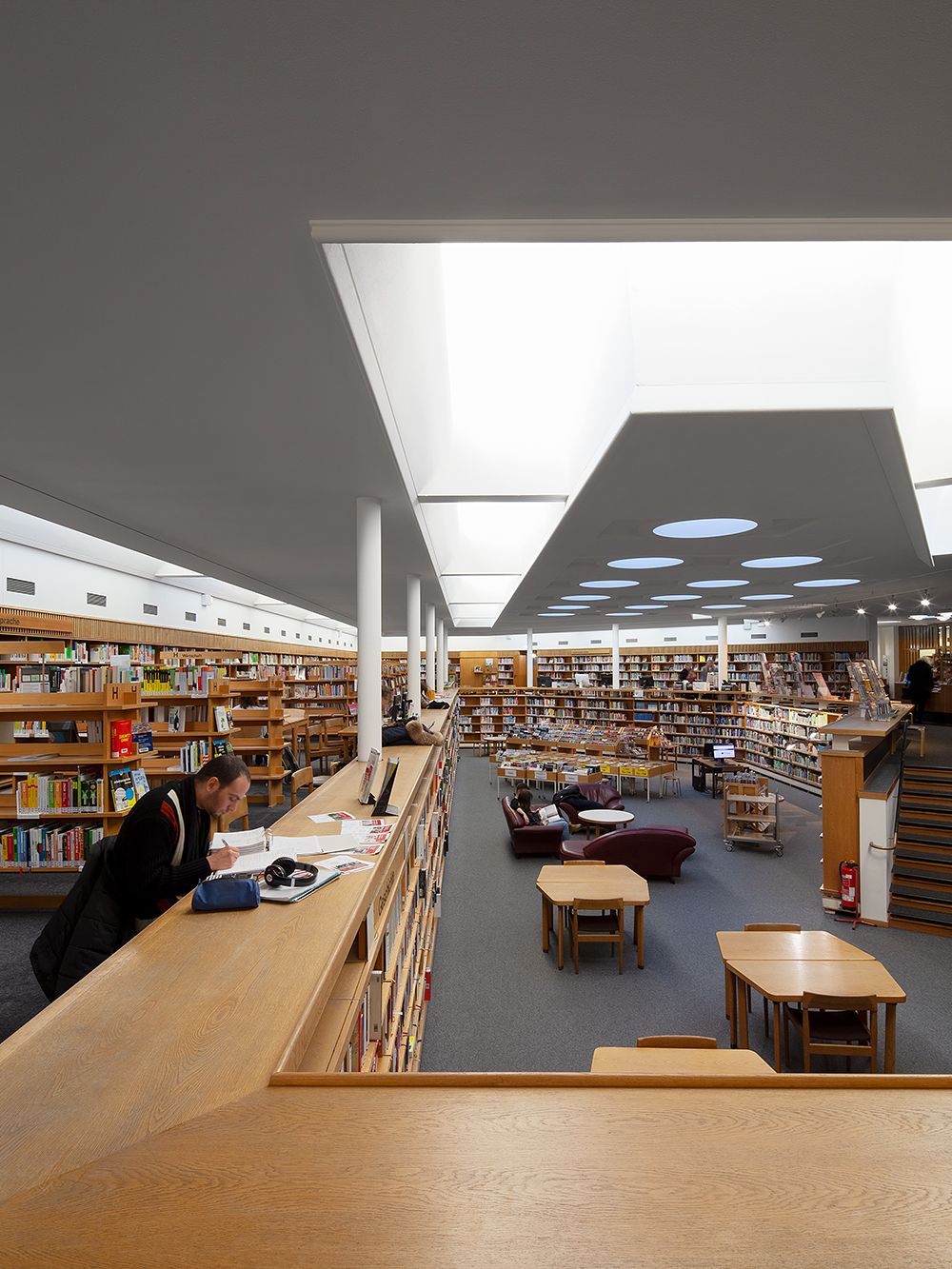 Alvar-Aalto-Kulturhaus, Wolfsburg, library