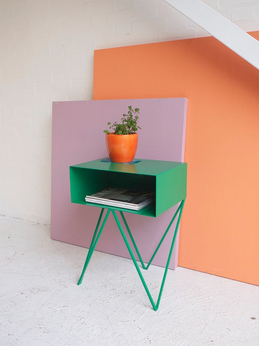 &New Robot side table, green