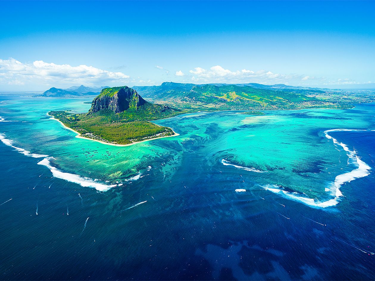 Underwater waterfall, Mauritius