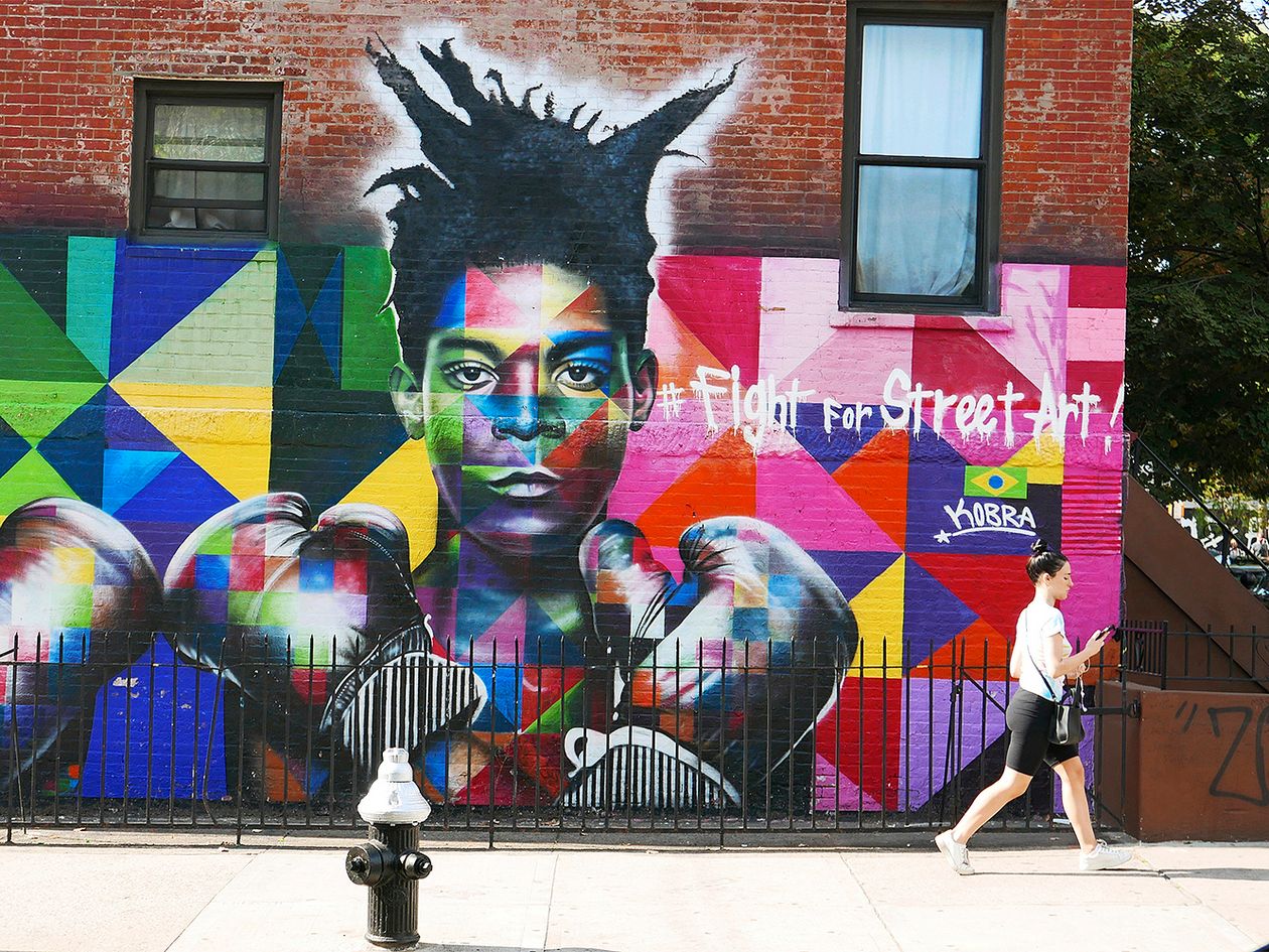 New York on foot: street art on Bedford Avenue