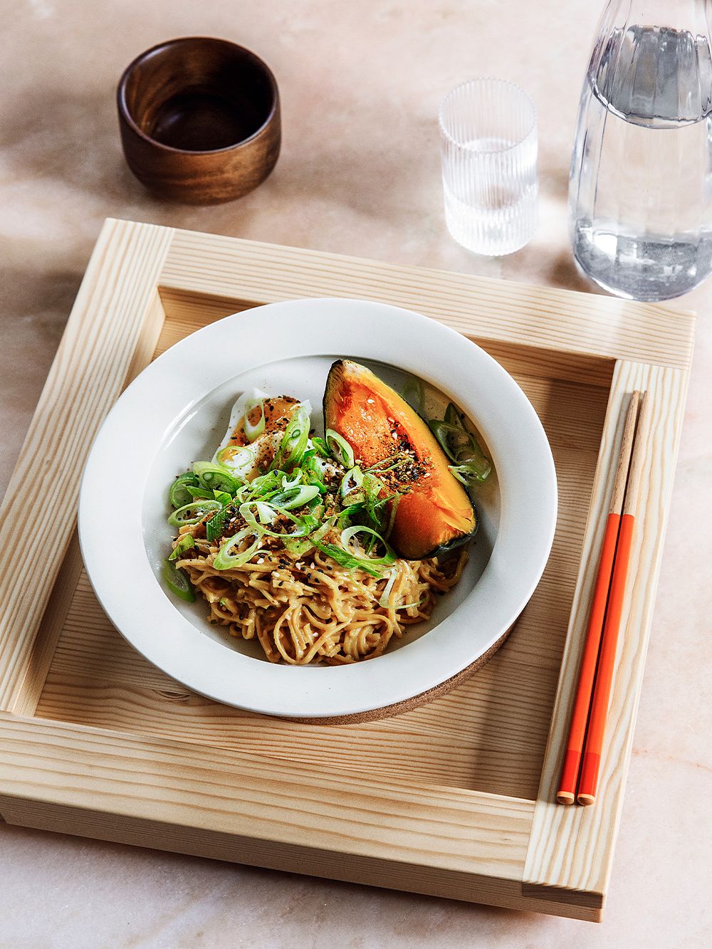 Miso noodles and roasted pumpkin on Iwatemo KO plate and Vaarnii 010 pine tray