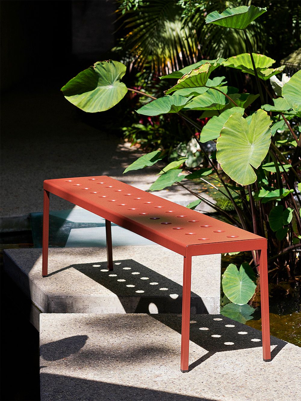 HAY Balcony bench, 119,5 cm, iron red
