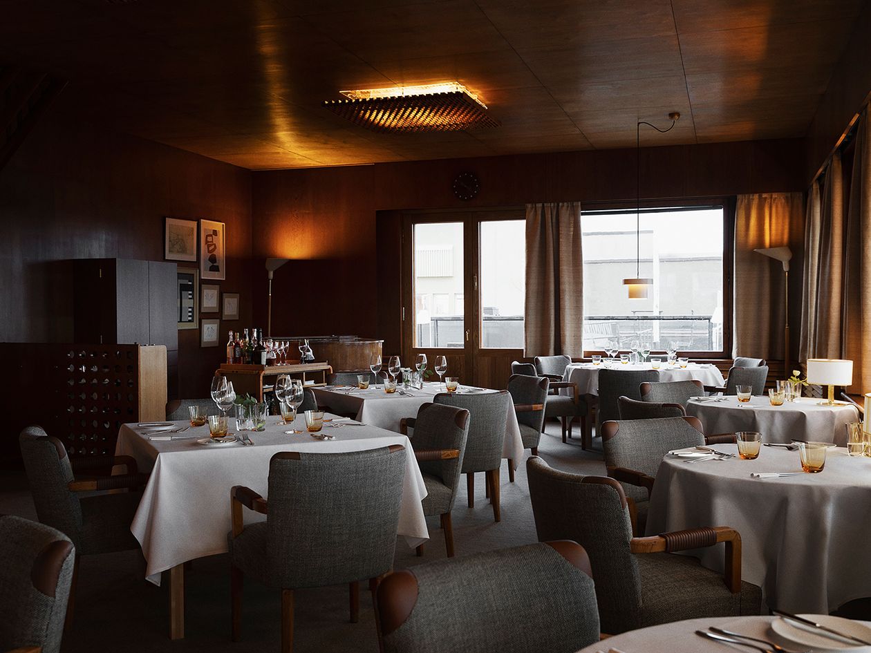 Restaurant Savoy designed by Aino and Alvar Aalto
