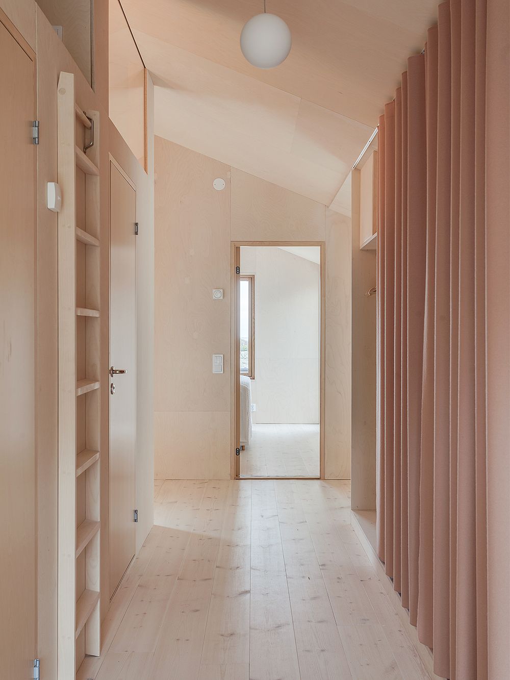 Villa Vassdal by Studio Holmberg