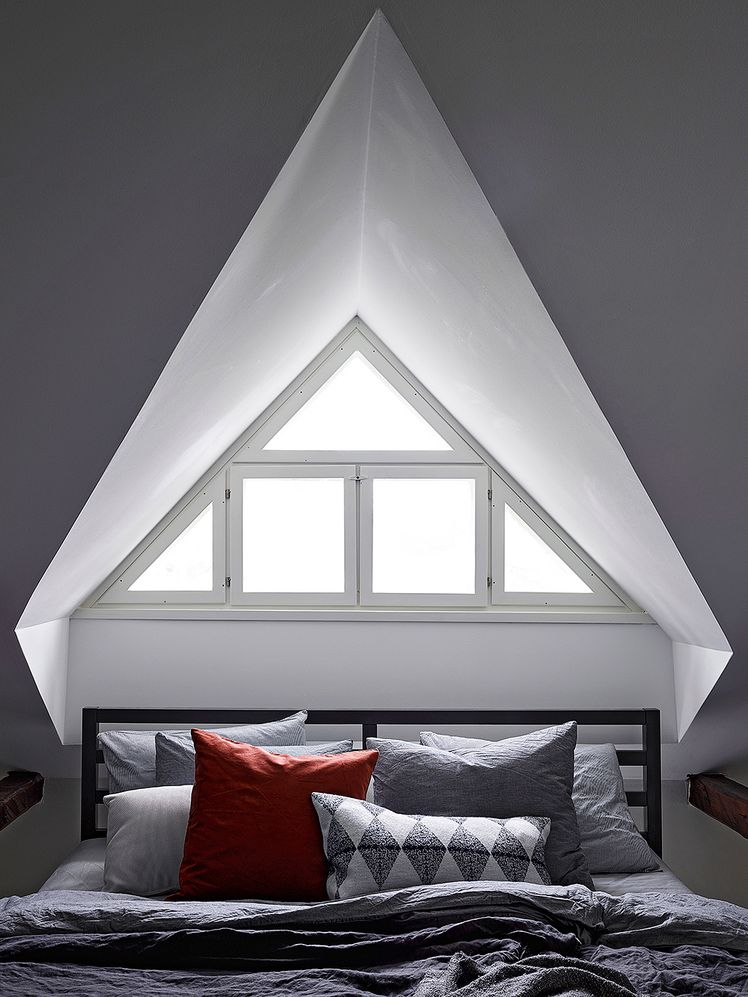 Linen bedding