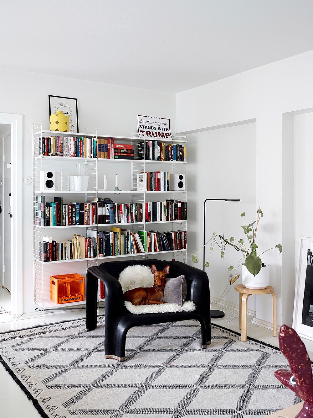 String System book shelf