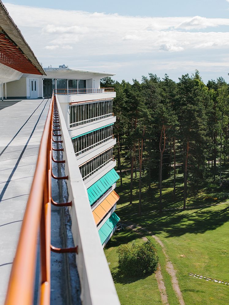 The roof terrace of the Paimio Sanatorium
