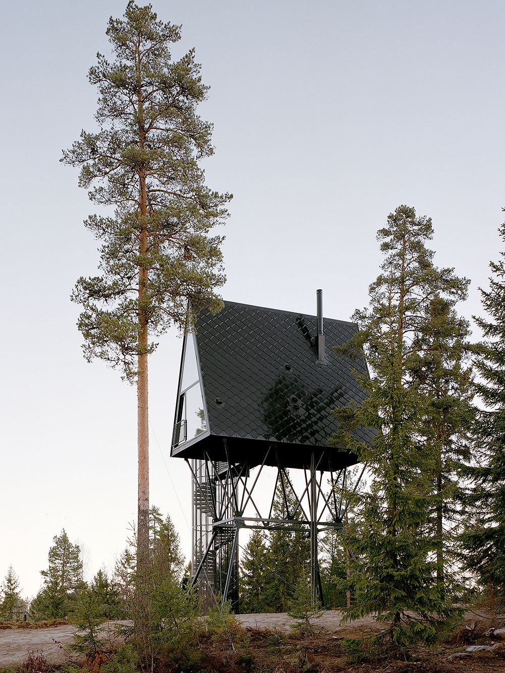 PAN Treetop Cabin in Norway
