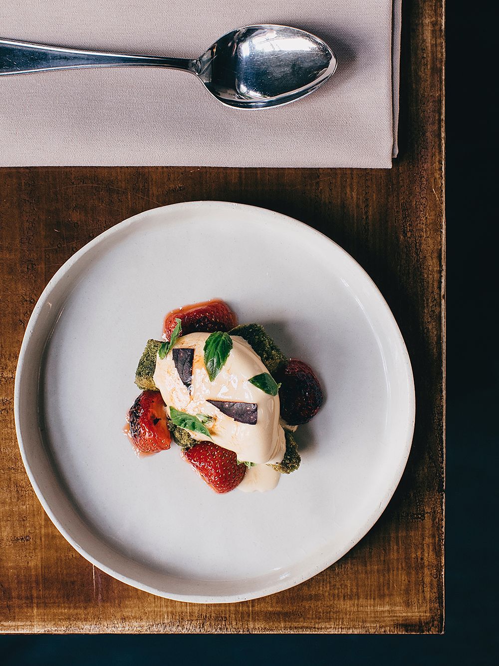 Basil sponge cake and caramelized sugar ice cream