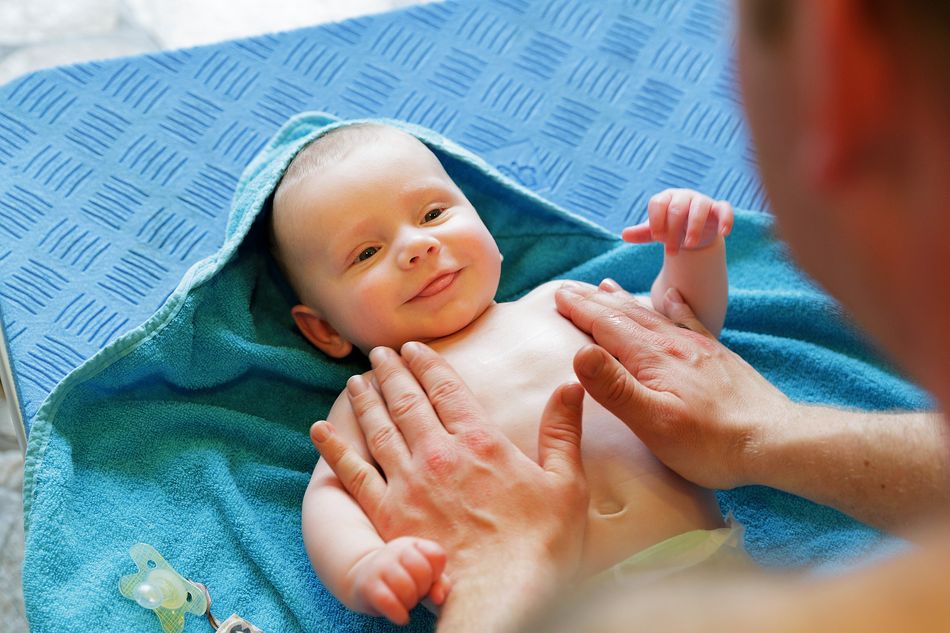 Baby massage op vakantie